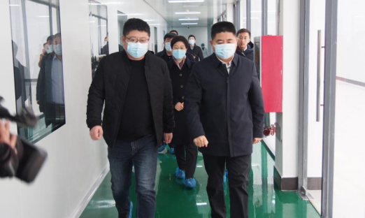 莱西市委书记周科，，，，，，市长刘瑛一行到山东米乐集团控股集团言新医疗产业园调查调研